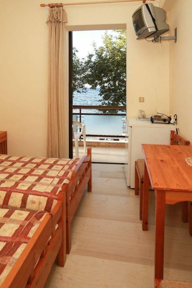 Astir Rooms Pórosz Kültér fotó